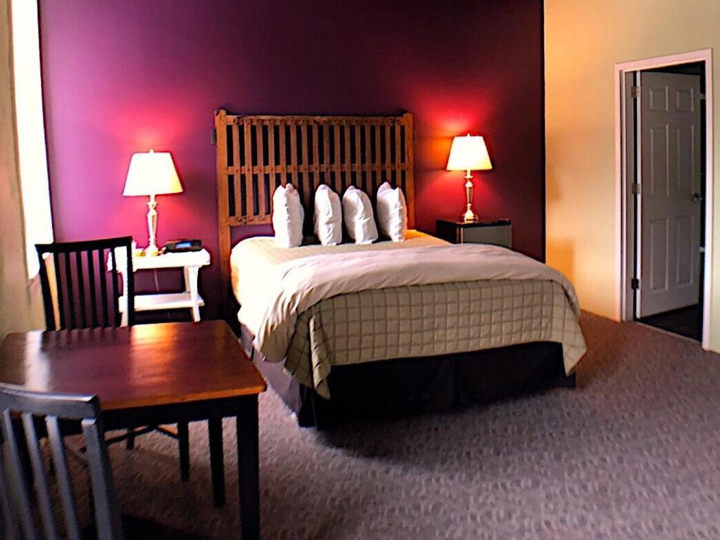 The Inn At Stone Mill Little Falls Room photo